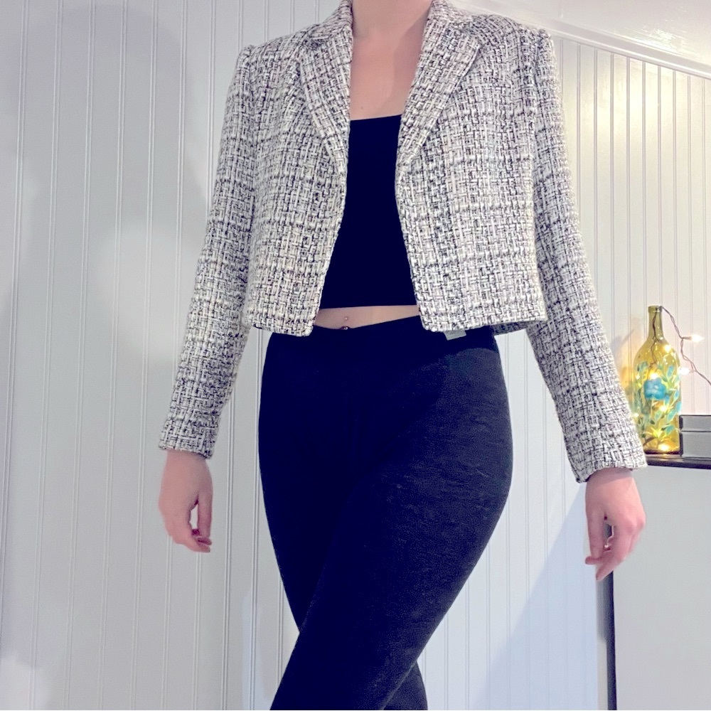 Cropped Blazer size 4
